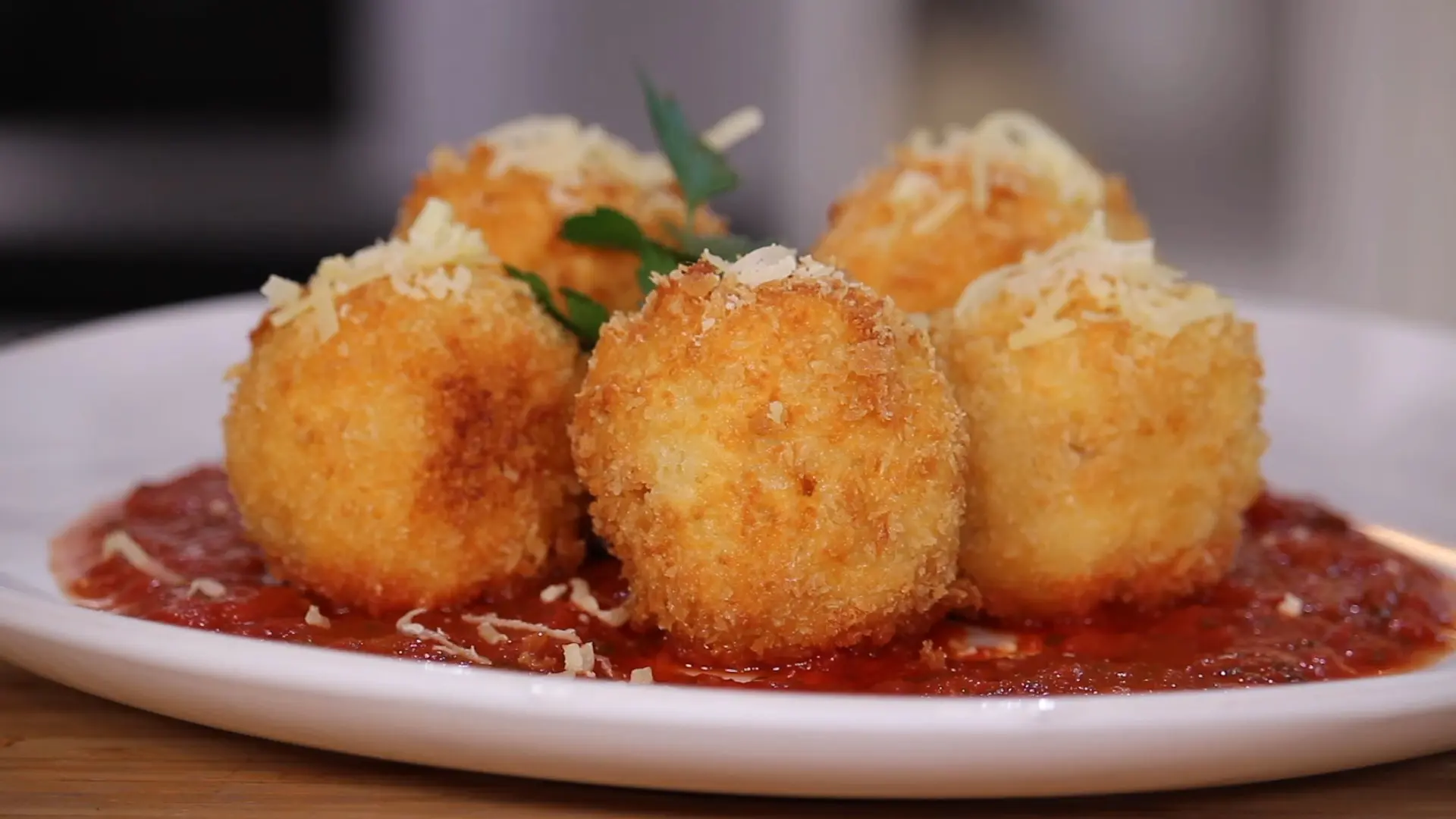 Cheesecake Factory Mac and Cheese Balls Recipe