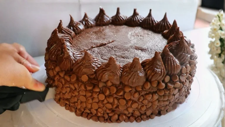 Cheesecake Factory Linda's Fudge Cake Recipe