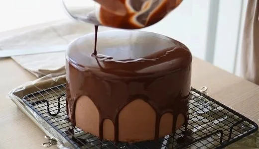 Apply Ganache and Final Touches
