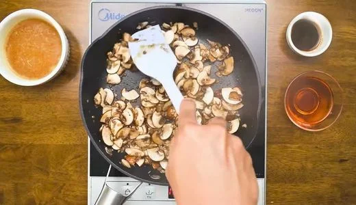 Sauté Mushrooms and Onions